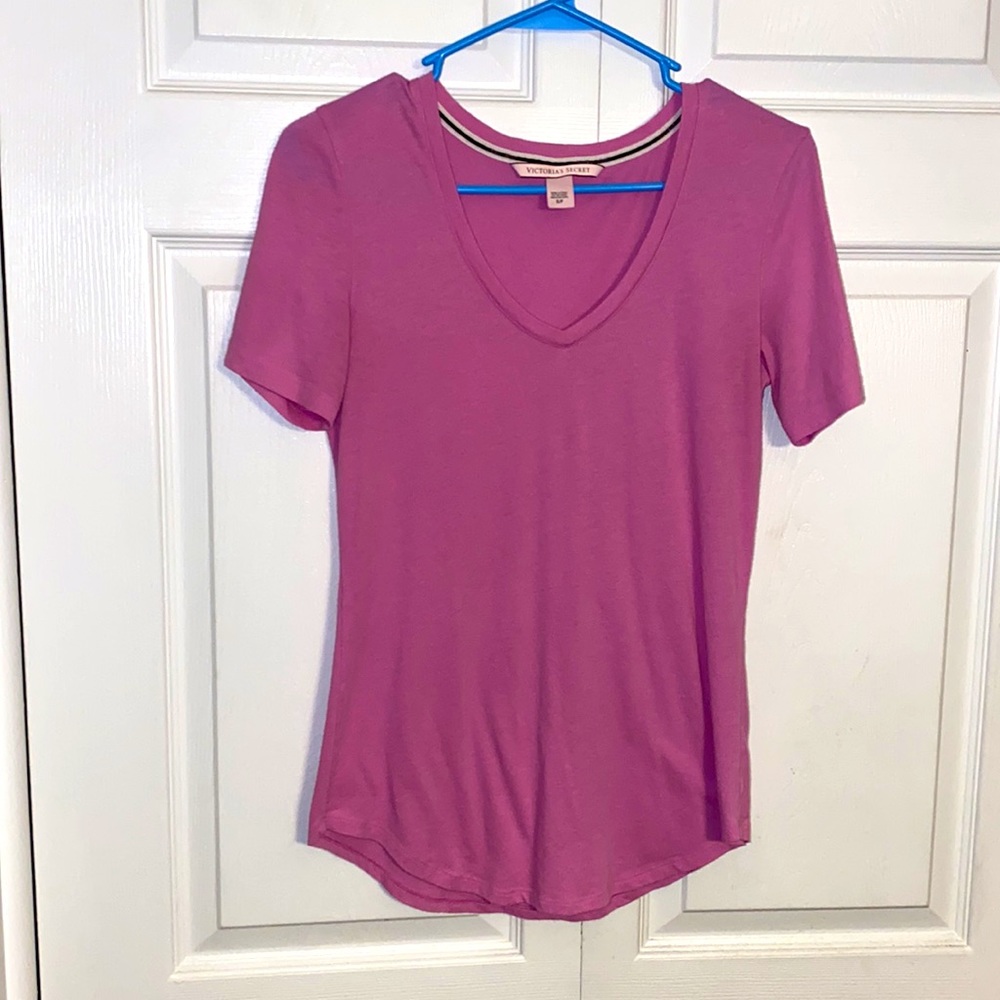 Women’s size small Victoria’s Secret scoop neck shirt